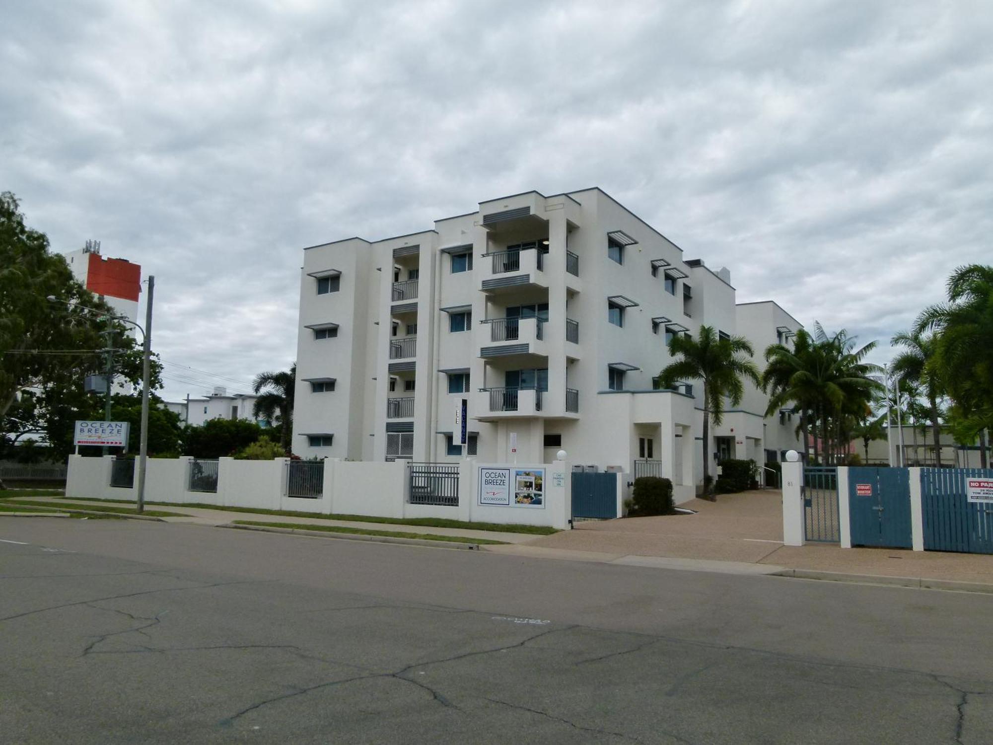 Madison Ocean Breeze Apartments Townsville Exterior photo
