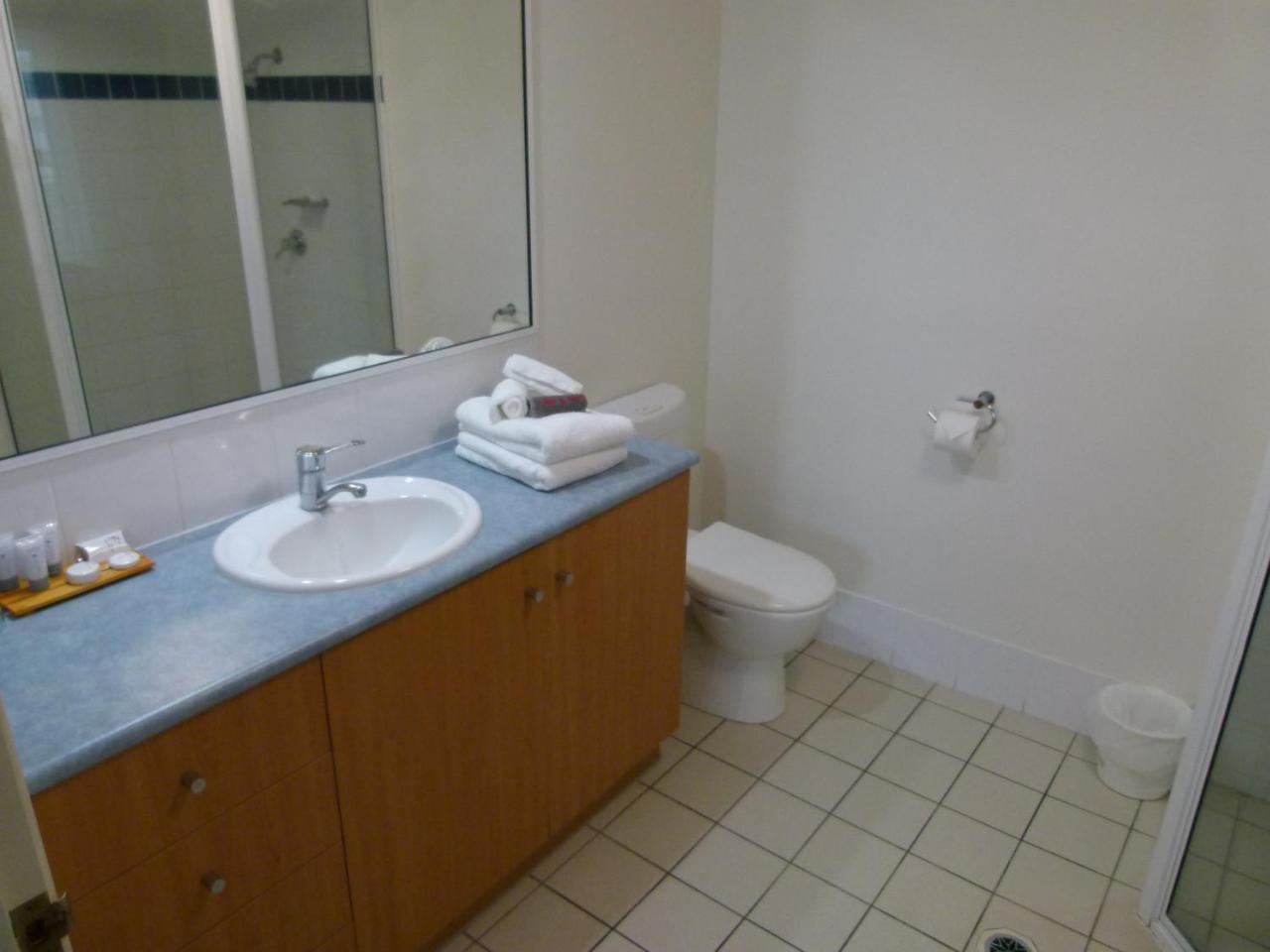 Madison Ocean Breeze Apartments Townsville Exterior photo